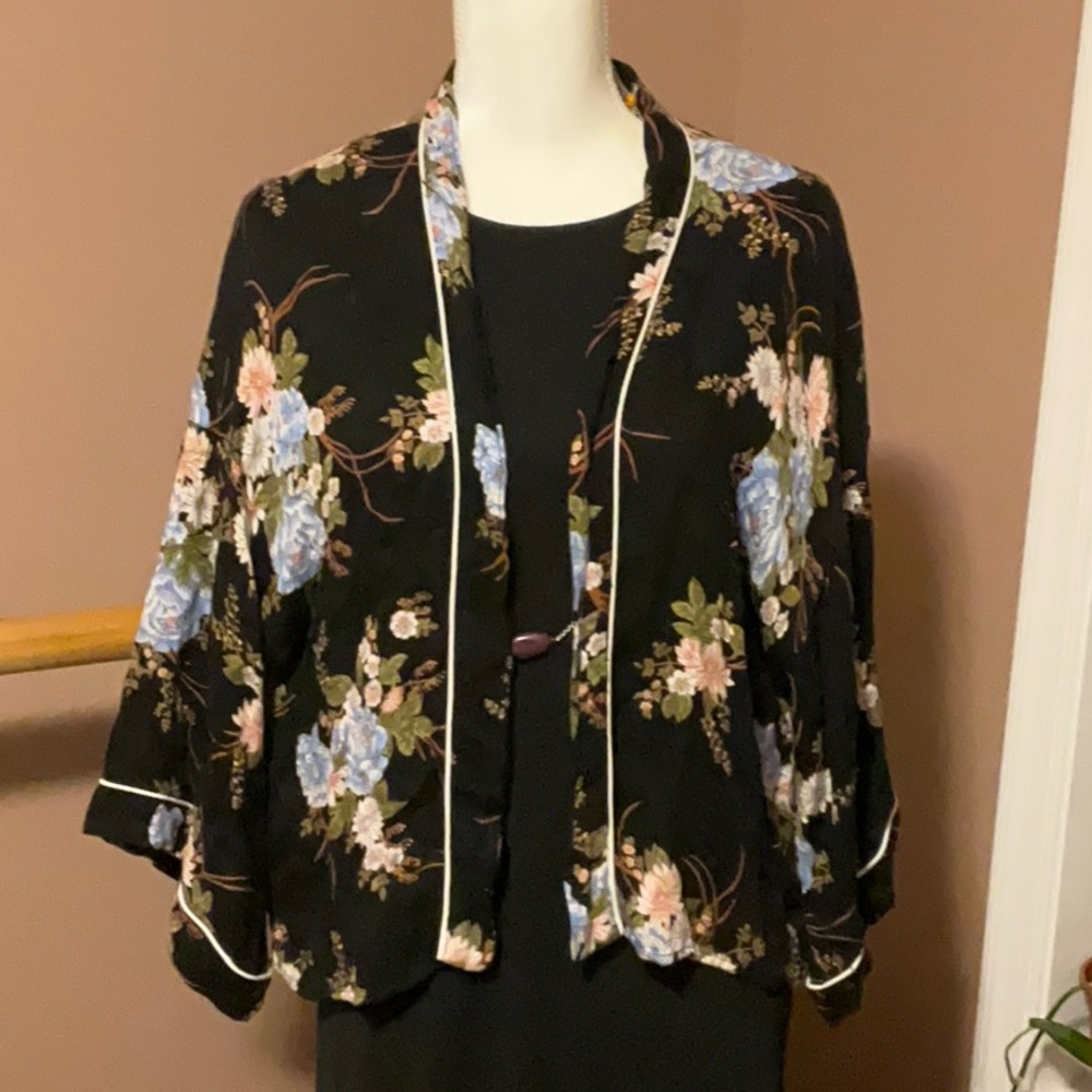 Black Floral Open Kimono L